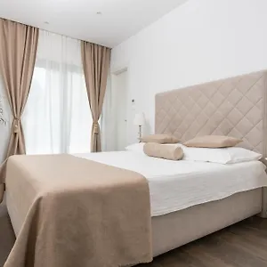 4* Vendégház Samstag